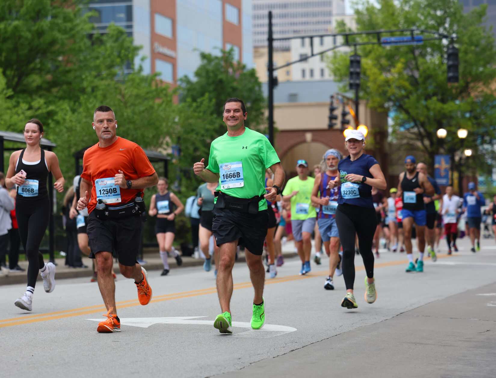 Runners move toward Old Louisville.JPG